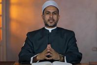 196-201046-islamic-preacher-warns-3-words_700x400