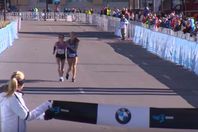 العداءة الأمريكية أريانا لوترمان