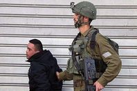 أردوغان يستقبل  طفل فلسطيني