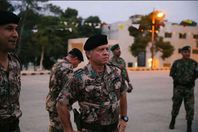 الملك عبدالله يقاتل مع الجيش الأردنى