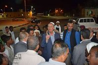 صورة لقاء المحافظ مع أهالى مرسى علم