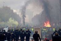 اشتباكات بين الشرطة والمحتجين