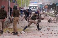 اشتباكات بكشمير بين قوات هندية ومسلحين