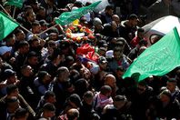 تشييع جثمان فلسطيني استشهد برصاص الاحتلال