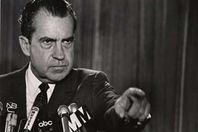 رؤساء أمريكا لم يعملوا بنصيحة " نيكسون" عن الإسلام