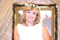 الدكتور دينا أنور
