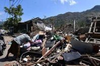 زلزال عنيف  يضرب الفلين