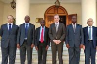 وفد من الدبلومسية الكينية