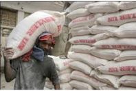 الحوثيون يرفعون سعر دقيق الخبز