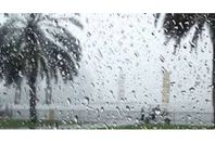 سقوط أمطار وطقس بارد