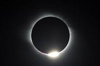 خسوف متدرج للقمر الأربعاء