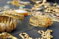 ضبط مشغولات ذهبية بحوزة راكب قادم من تركيا بمطار القاهرة