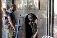 اشتباكات في حلب ونظام الأسد يقصف الغوطة الشرقية