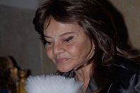 تأجيل دعوى الفنانة "ماجدة" ضد رجل أعمال بسبب "شيك"