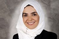 منى عبد الغنى تنجو من حادث موت