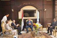 صورة المحافظ