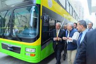 المهندس طارق قابيل، وزير التجارة والصناعة يتسلم الدفعة