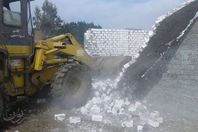 إزالة 7 حالات تعد على أراضى الأوقاف بسمنود