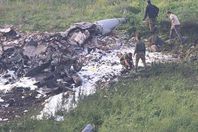 أثار الطائرة الإسرائيلية التى سقطت فى يوريا