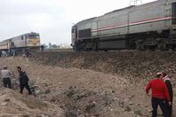 تقابل القطارين على نفس الخط