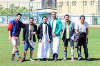 طلاب كلية علاج طبيعي 
