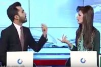 مشادة كلامية بين مذيع وزميلته على الهواء