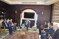 صورة المحافظ