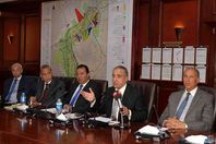 وزير التنمية المحلية مع محافظي الصعيد