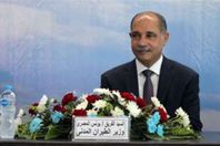 زير الطيران المدني الفريق يونس المصري،