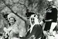 الملك فيصل والملكة اليزابيث