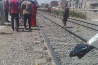 عامل مزلقان يدفع حياته ثمنًا لإنقاذ مواطن