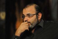 أيمن بهجت قمر