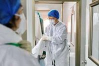 التليفزيون الصيني يعلن وفاة مدير مستشفى ووهان