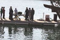 انتشال الجثة من البحر