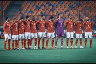 صورة من مبارة القمة التى لم تلعب