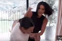 كيم وشقيقتها