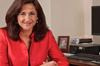 الدكتورة " نعمت شفيق