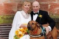 عريس بريطاني يلتقط عدوى كورونا
