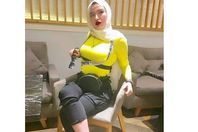 45230-حنين-حسام-قبل-خلع-الحجاب