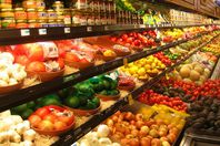 نار الجمارك تضرب السلع الأساسية