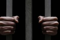  المشدد 10 سنوات لعامل قتل فتاة بسبب خلافات عائلية بقنا