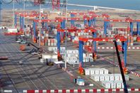 لجنة النقل بمجلس النواب فى جولة لتفقد موانئ قناة السويس