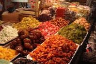 ضبط كميات هائلة من ياميش رمضان فاسدة بالسويس