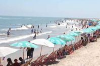 إنقاذ 150 من الغرق بمصيف بلطيم