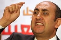 خالد علي: "مبروك يا شعب"