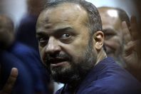 بلاغ عاجل من مستشار مرسي بشأن تعذيب البلتاجي