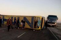 15 سيارة إسعاف لنقل مصابي حادث الزعفرانة