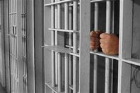 حبس عامل 4 أيام قام باغتصاب فتاة وقتلها