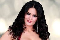 التحقيق مع "سما المصري" لاتهامها بالتحريض على الفجور