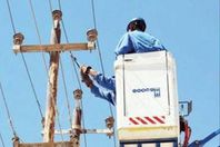 عودة الكهرباء إلى مدينتي الشيخ زويد ورفح